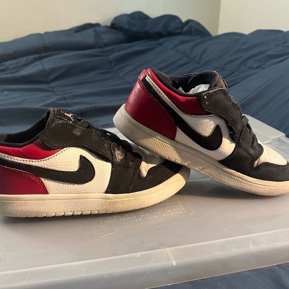 Nike Air Jordan Size 2 Y ALT Black Toe White Gym Red BQ6066-116 PS 1 Low Shoes - Picture 7 of 9